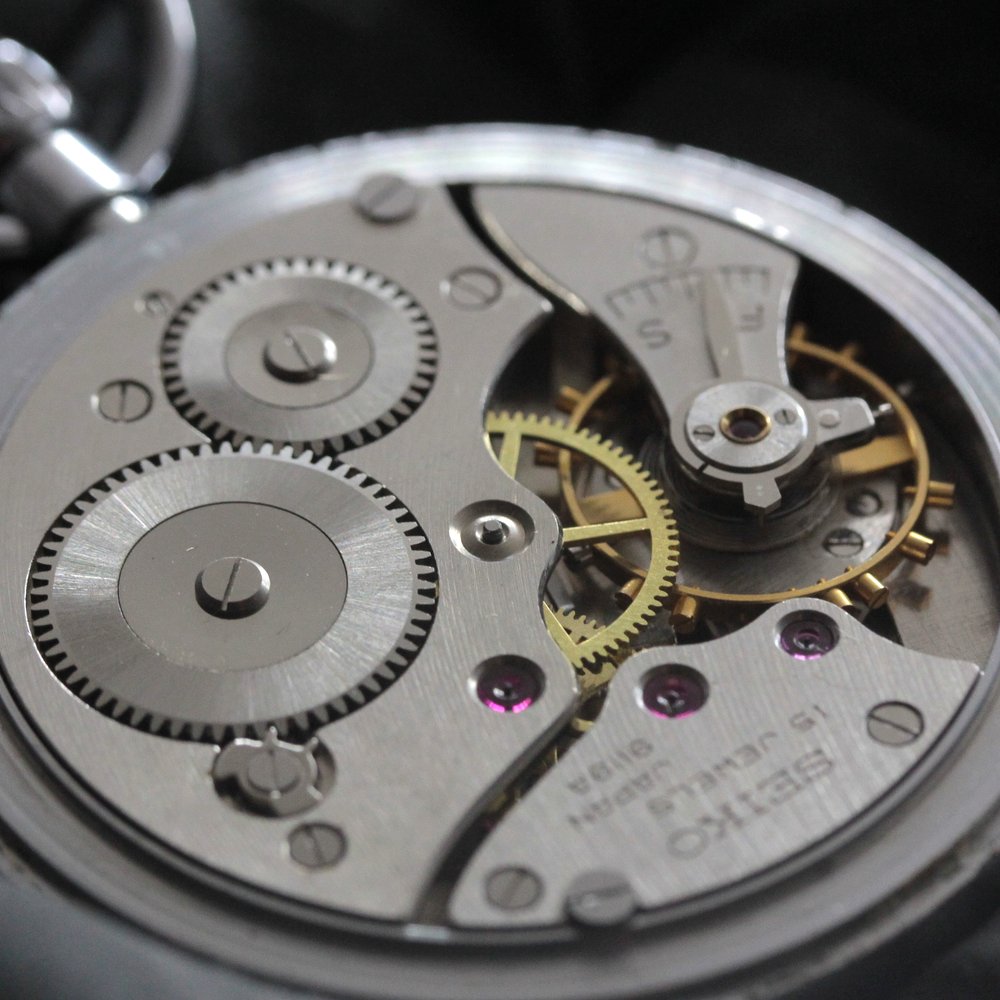 Overhauled and adjusted to within 30 seconds per day, this 19 Seiko railroad watch from 1971, features 15 jewels, a stop-seconds function, and is no longer in production. 19seiko-1318