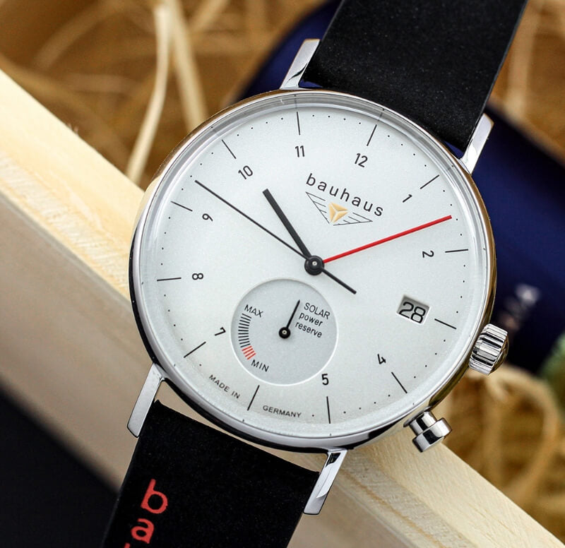 バウハウス(BAUHAUS)ソーラーパワーリザーブ 腕時計 2112-1SP