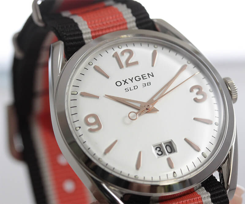 オキシゲン(OXYGEN) スポーツレジェンド38 世界限定888本 L-S-38-NSO クォーツ 腕時計 224371
