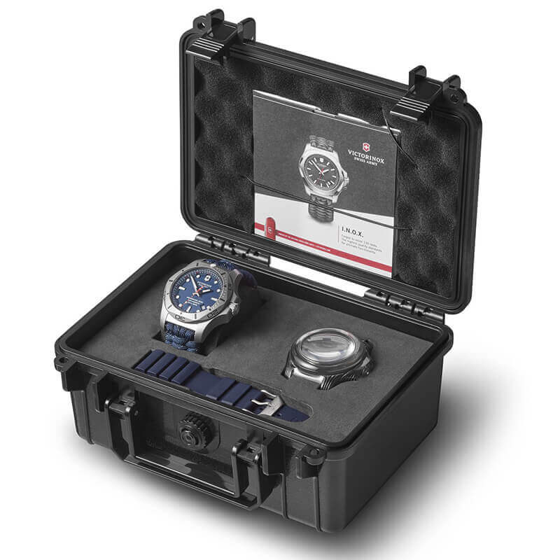 ビクトリノックススイスアーミー I.N.O.X. (イノックス) プロフェッショナルダイバー /ブルー/付替ラバーベルト付属/241843 ブルー 腕時計