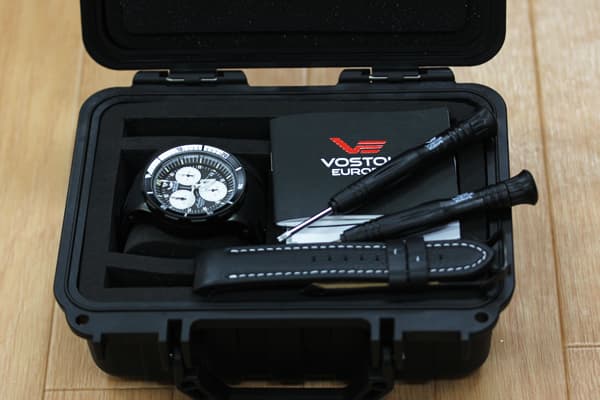 VOSTOK EUROPE(ボストーク・ヨーロッパ)/ANCHAR(アンチャール)/世界限定モデル/クロノグラフ/クォーツ 6S30-5104184 腕時計