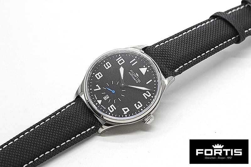 フォルティス(FORTIS) パイロット・クラシック セコンド 自動巻き 901.20.41LP 腕時計