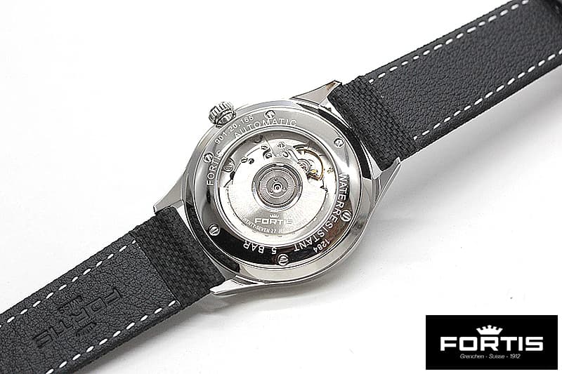 フォルティス(FORTIS) パイロット・クラシック セコンド 自動巻き 901.20.41LP 腕時計
