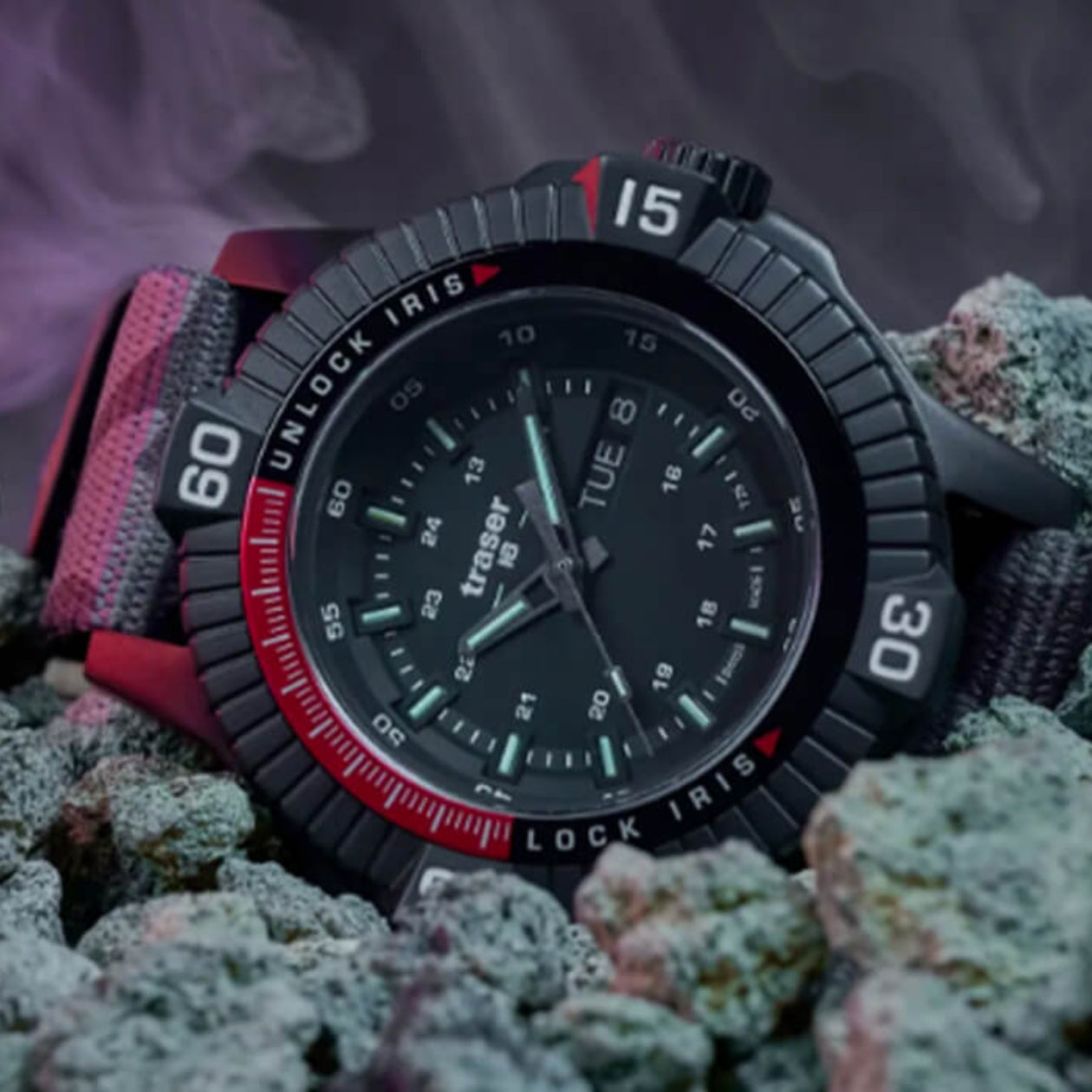 traser(トレーサー)P99 Iris Tactical(アイリス タクティカル) 世界300個限定 クォーツ 腕時計 カモフラージュNATOベルト