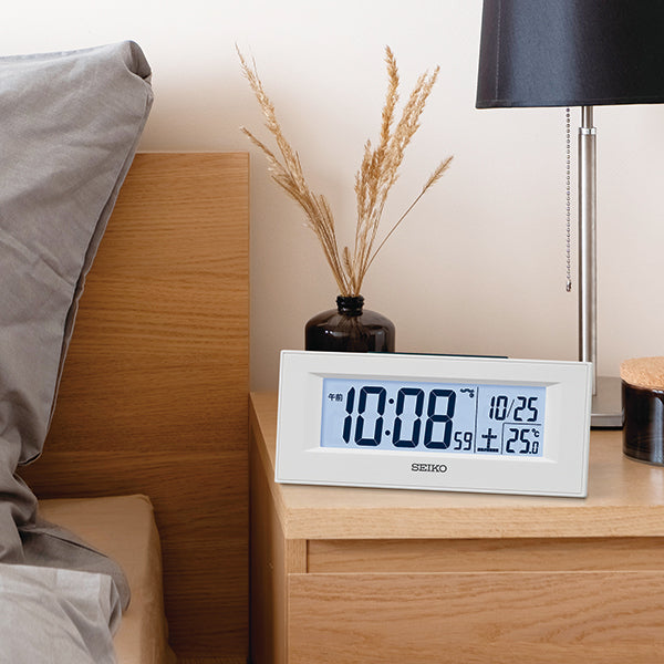 SEIKO セイコー アラーム付 デジタル電波置き時計 DL218W 白塗装