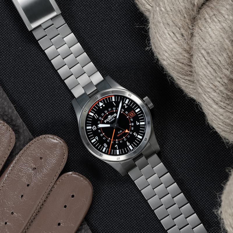 フォルティス(FORTIS)フリーガー F-43 トリプルGMT(Triple GMT) F.426.0000 腕時計