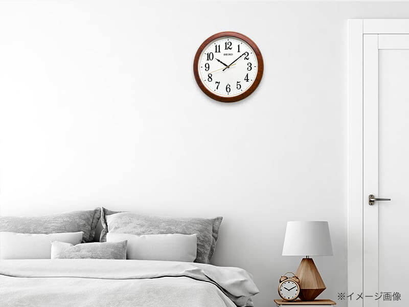 SEIKO セイコー 電波掛け時計 夜でも見えるライト付き【KX260B】