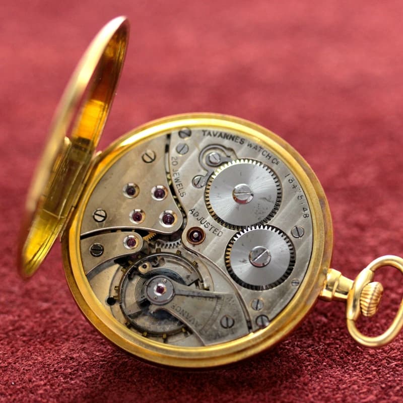 絶版モデルのタバン(TAVANNES)社製18k金無垢懐中時計