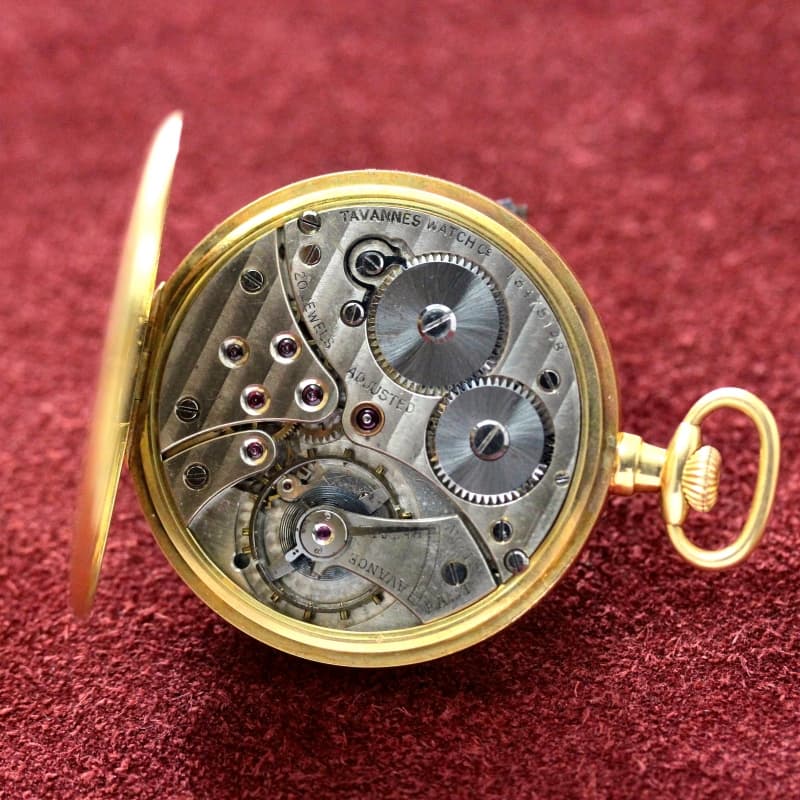 絶版モデルのタバン(TAVANNES)社製18k金無垢懐中時計
