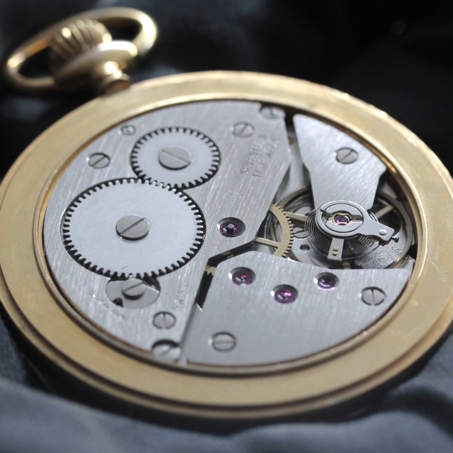 絶版モデルのティソ / TISSOT / ヴィンテージウォッチ / オープンフェイス / ローマン数字 / 手巻き式 / 懐中時計 / tissot-1051