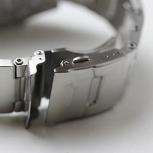 MTM　サイレンサー腕時計　安全蓋付ベルト