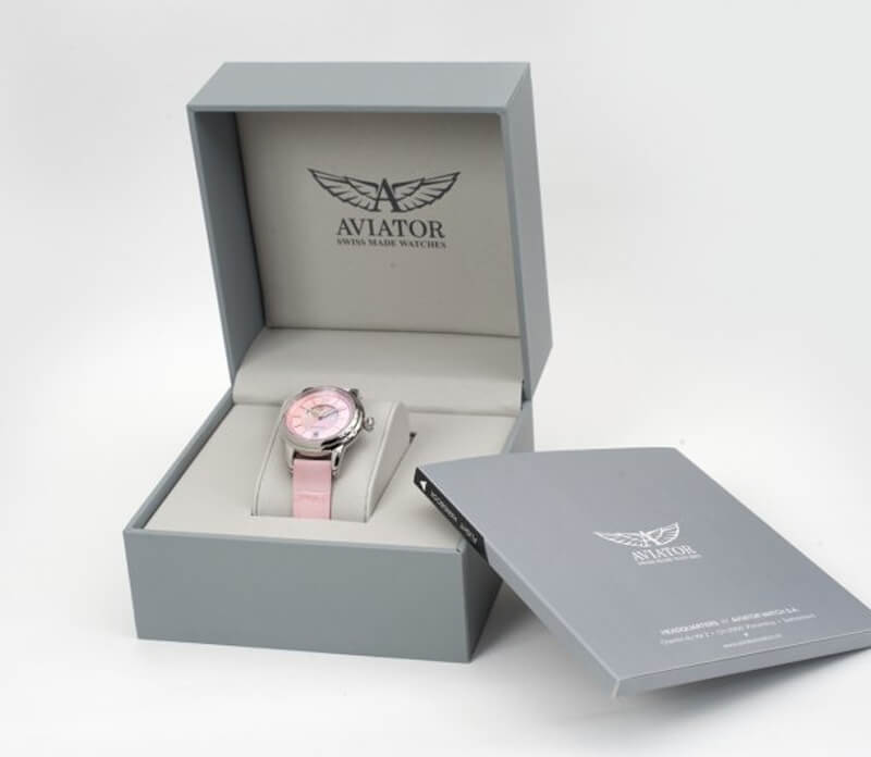 aviator(アビエイター)　スイスブランド　腕時計　レディースウォッチ　アビエイター　専用ボックス