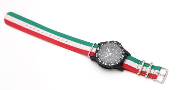 ナイロンベルト　イタリア国旗カラー トレーサー着用例