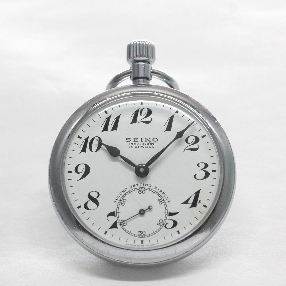 オーバーホール済で、日差30秒以内に調整します 昭和46年の19セイコー鉄道時計/15石/秒針止め機能/絶版時計/19seiko-1317