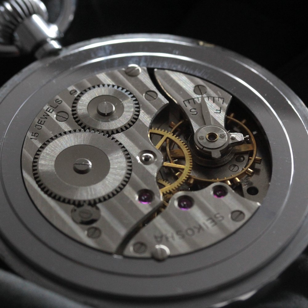 コート・ド・ジュネーブの美しいムーブメント / 19seiko-1350