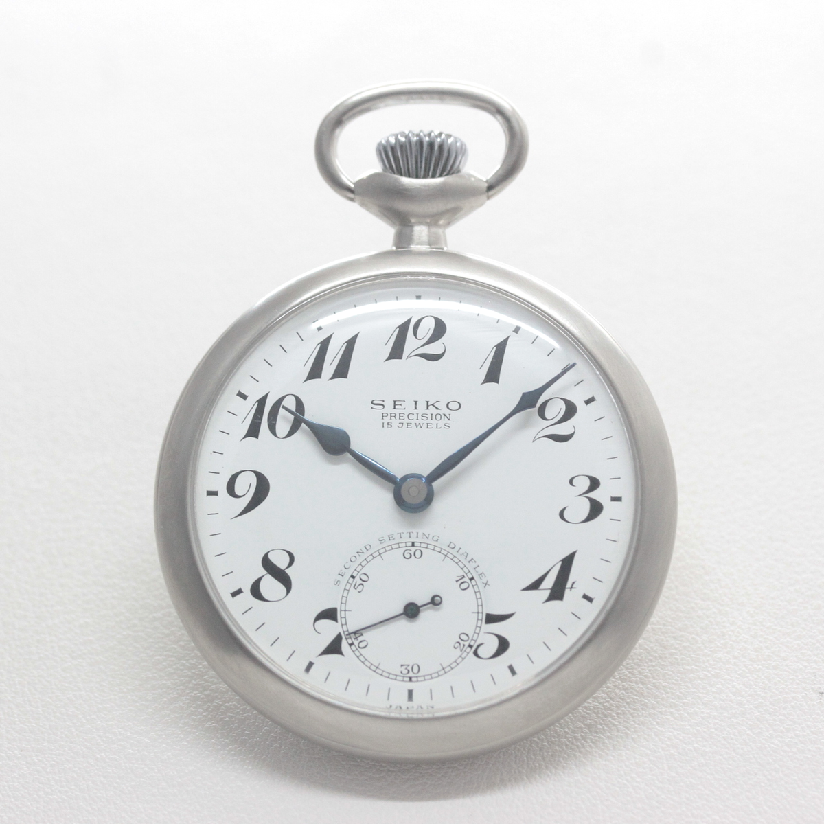 正面、白文字盤  当店だけの再メッキ特別モデル ヘアライン仕上げ 19seiko-1400