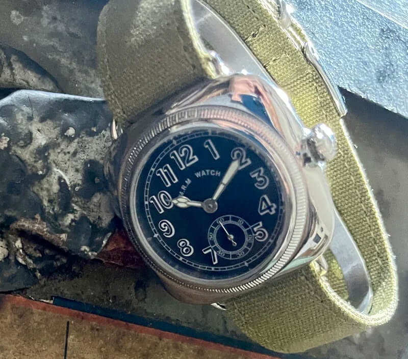 モントルロロイ　クッションウォッチ 楽天市場】M.R.M.W. モントルロロイ The Cushion Watch ザ