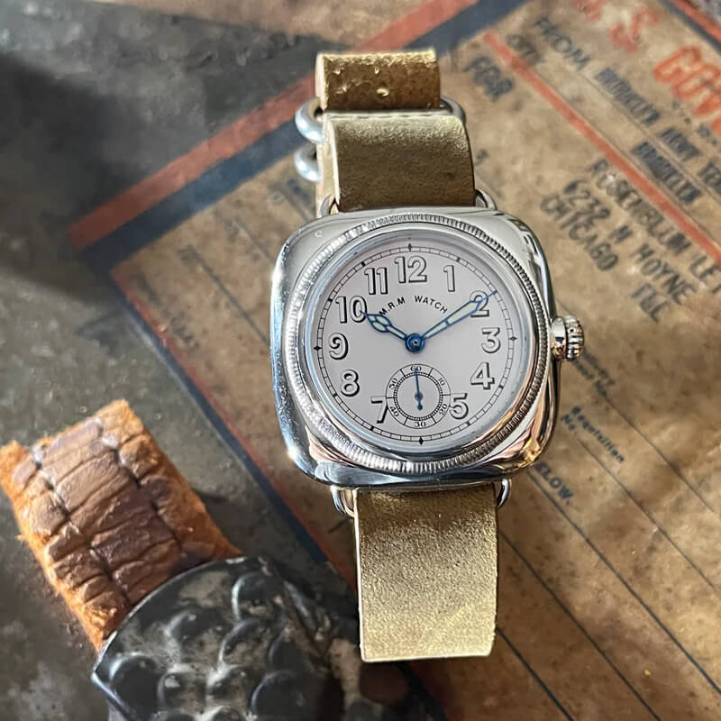モントルロロイ　クッションウォッチ M.R.M.W. (Montre Roroi Military Watch/モントルロロイ