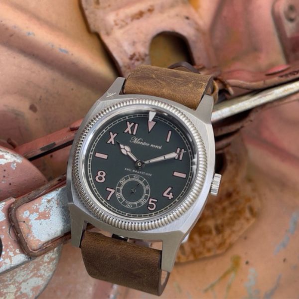 M.R.M.W. (Montre Roroi Militaly Watch/モントルロロイ ミリタリーウォッチ)/Majetek Big Turtle California U. Dial/クオーツ/ 腕時計/221157