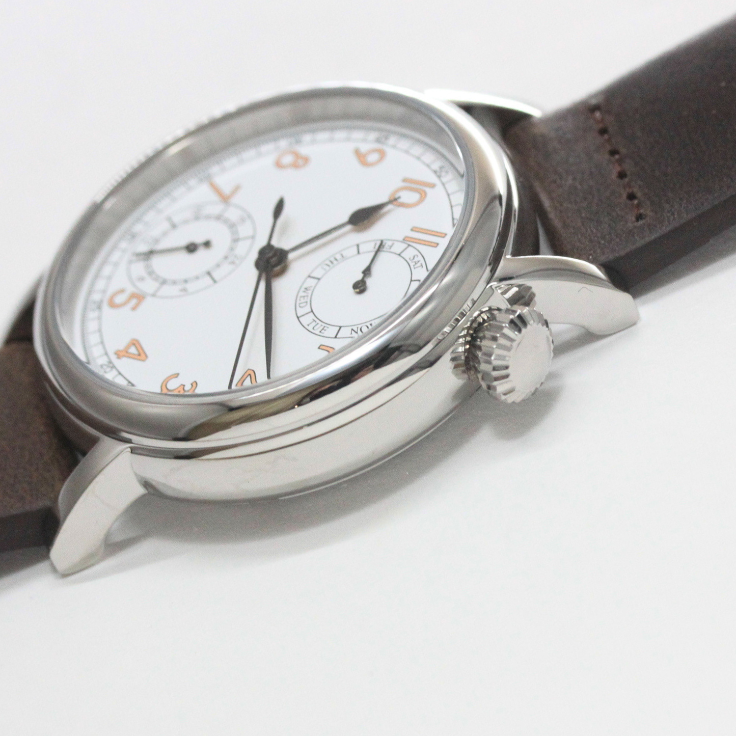 M.R.M.W. (Montre Roroi Military Watch/モントルロロイ ミリタリーウォッチ) TYPE A7 Aviation White 腕時計 221163 リューズまわり