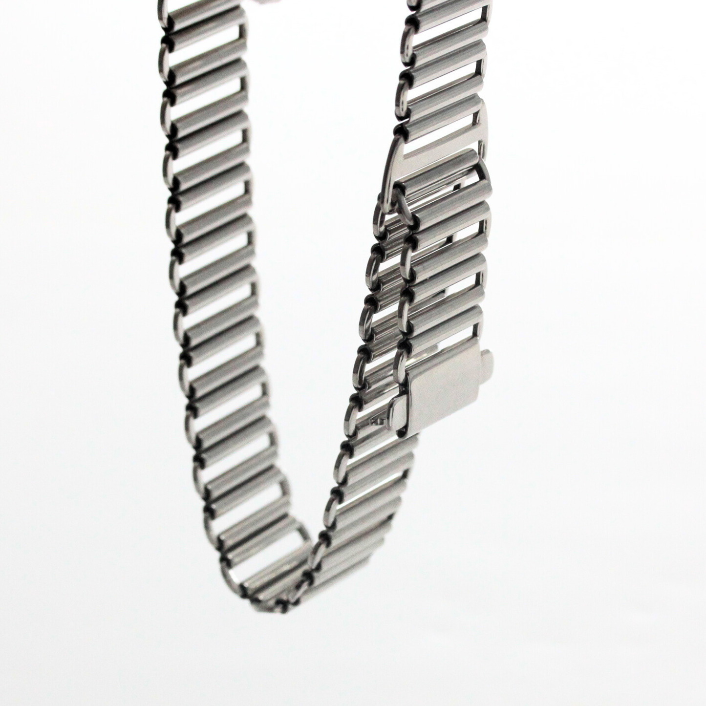 M.R.M.W. (Montre Roroi Military Watch/モントルロロイ ミリタリーウォッチ) Lawrence's Janbia ローレンス・ジャンビーヤ 腕時計 221165 バンブーブレスレット