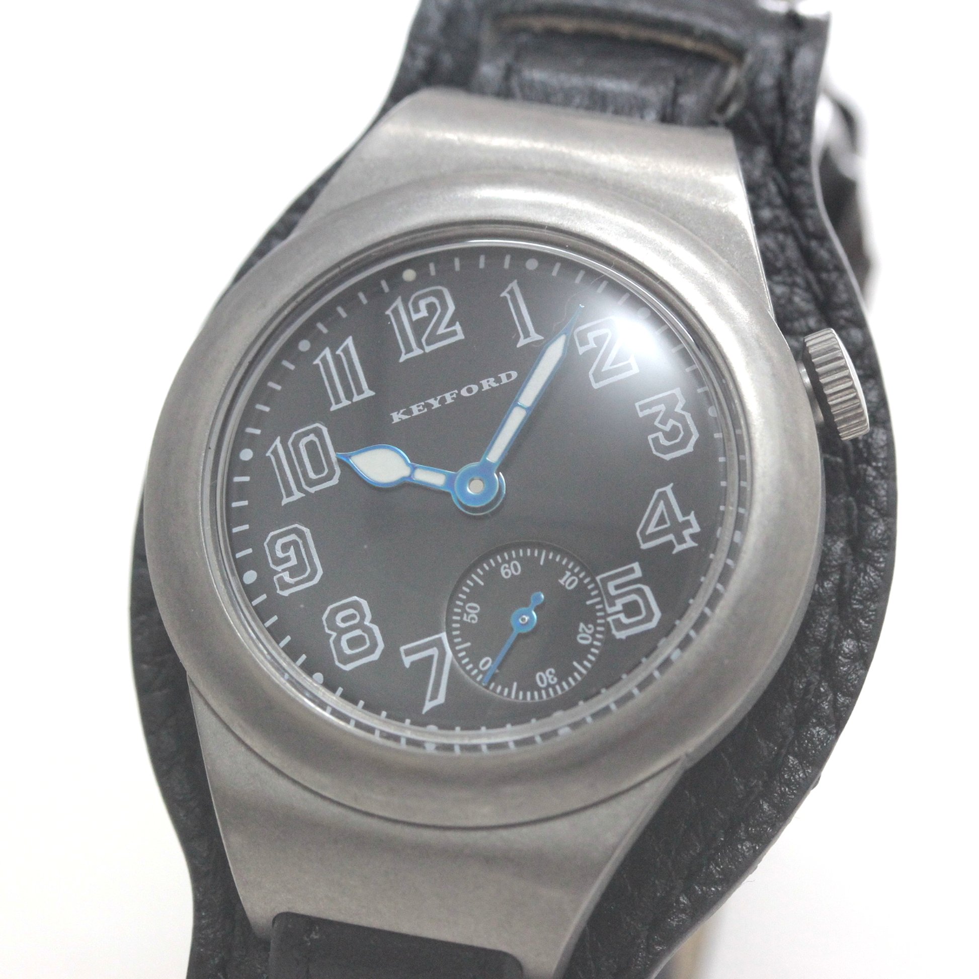 文字盤アップ 正美堂時計店撮影 モントルロロイ ミリタリーウォッチ Trench Driver's watch ブラック 221166