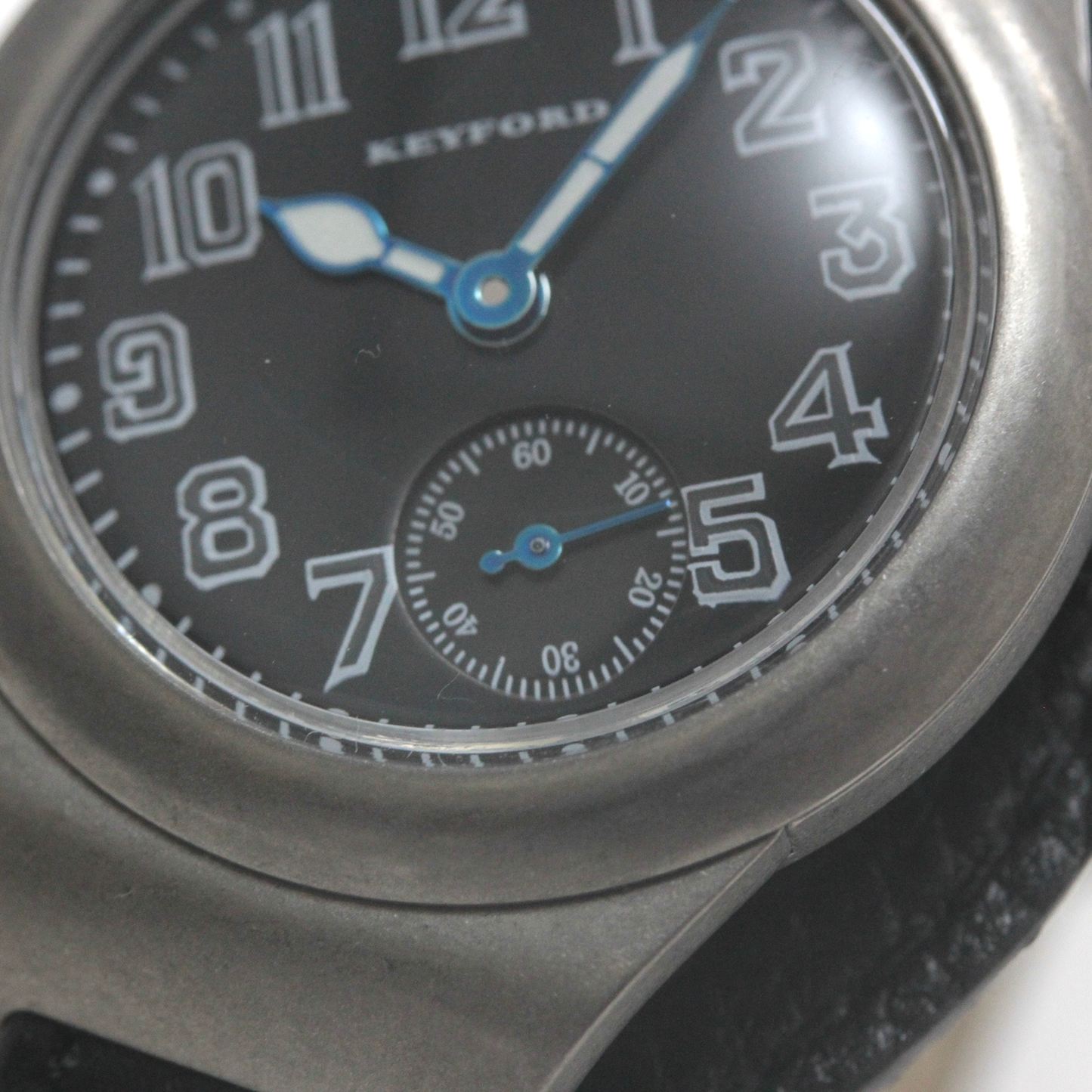 スモールセコンド 正美堂時計店撮影 モントルロロイ ミリタリーウォッチ Trench Driver's watch ブラック 221166