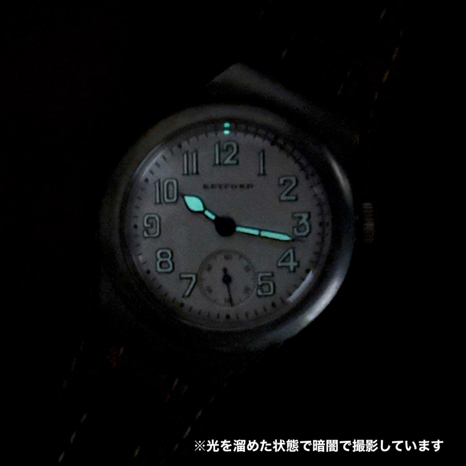 蓄光イメージ 正美堂時計店撮影 モントルロロイ ミリタリーウォッチ Trench Driver's watch ホワイト 221167
