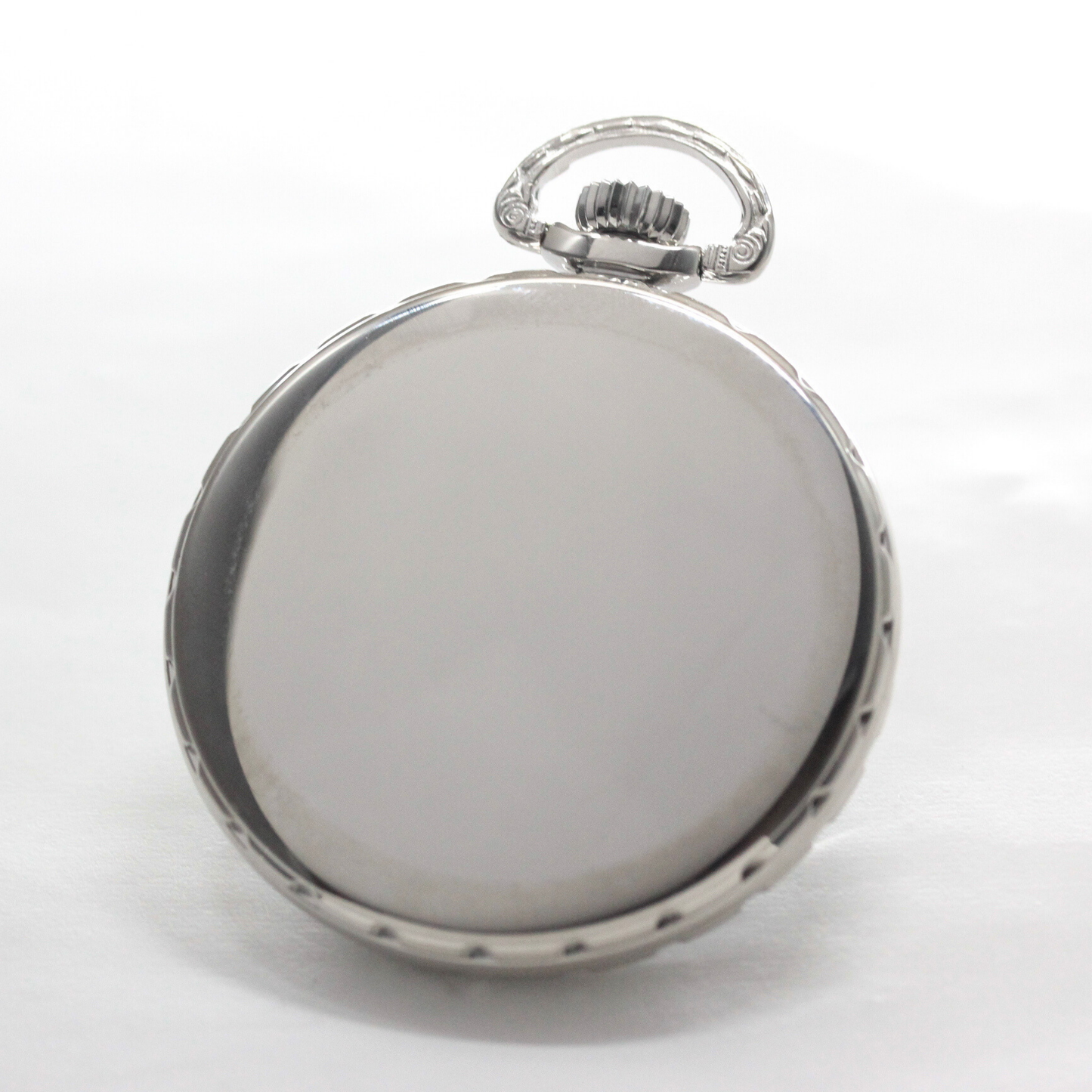 正美堂時計店にて裏面に刻印が可能です。