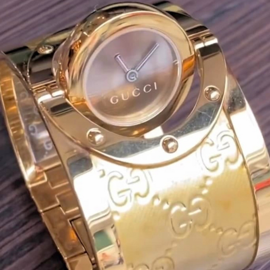 566-01-gucciバングルウォッチ