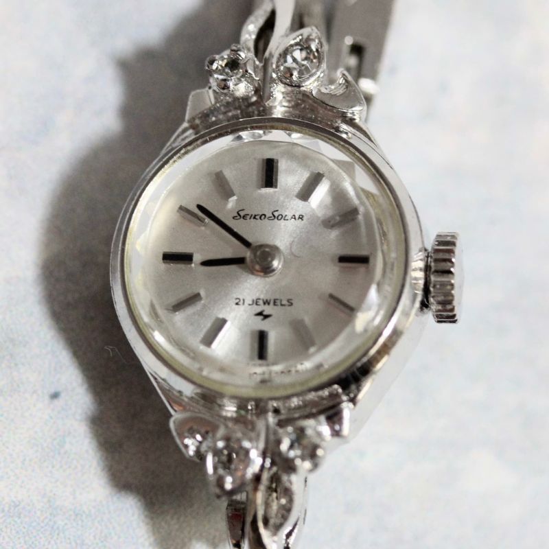 SEIKO SOLAR(セイコーソーラー) 手巻き式ドレスウォッチ シルバー