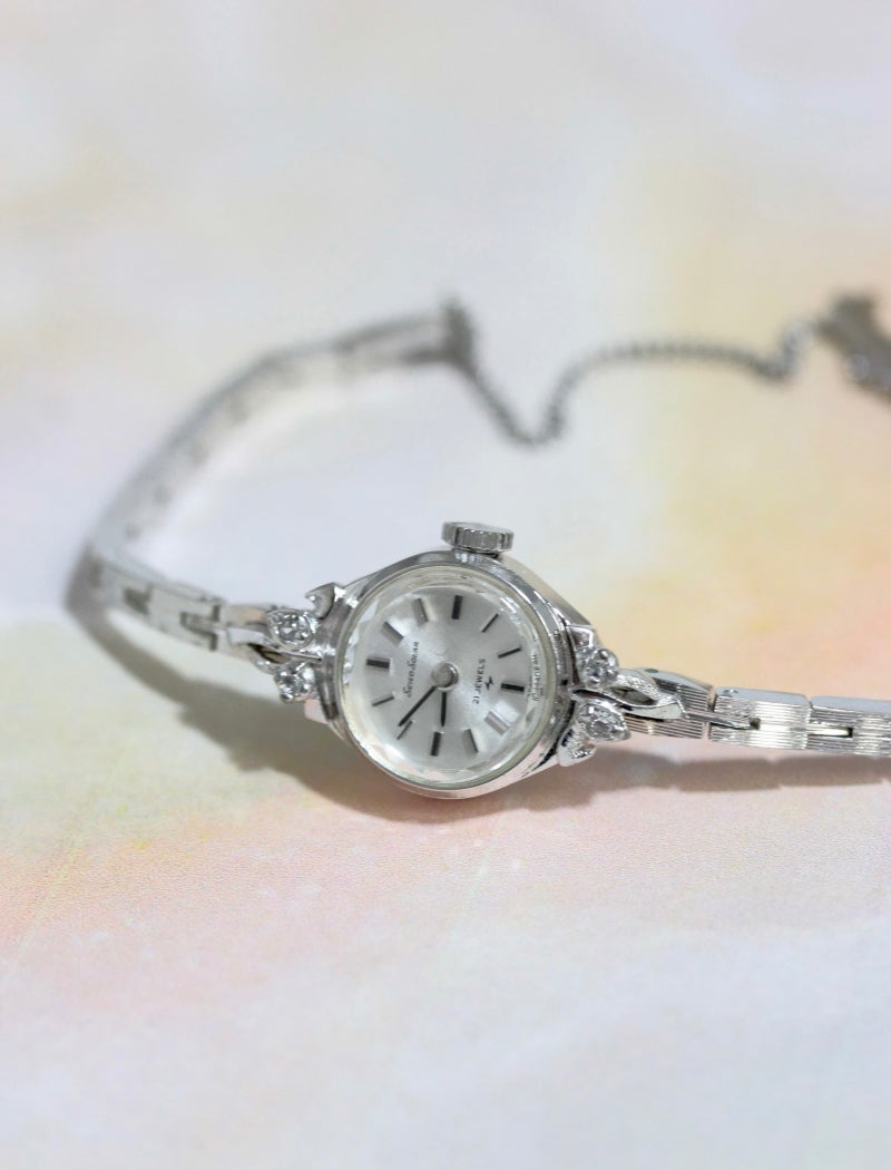 SEIKO SOLAR(セイコーソーラー) 手巻き式ドレスウォッチ シルバー