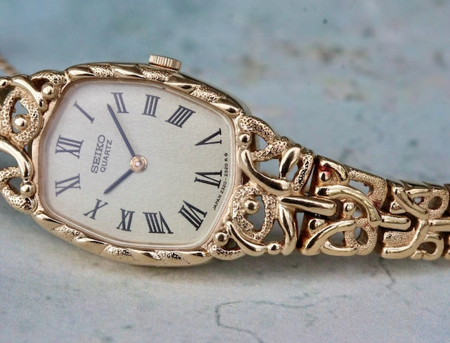SEIKO セイコー スクエア ドレスウォッチ クォーツ式