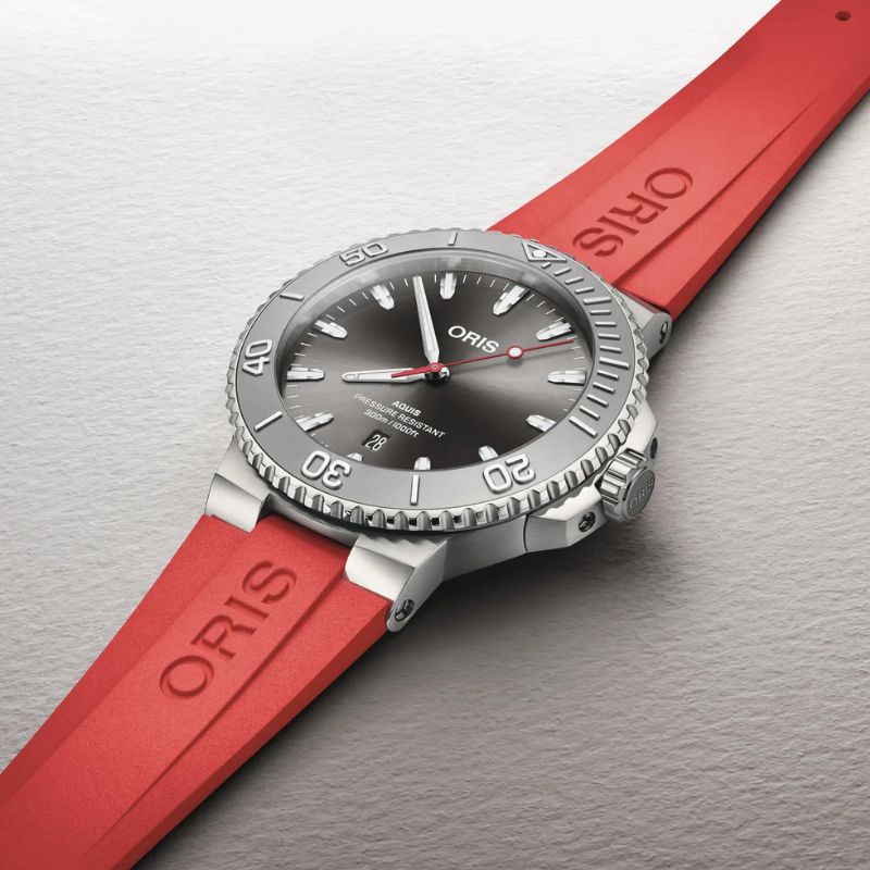 ORIS AQUIS(アクイス) デイト レリーフ 腕時計 43.5mm 733 7789 4153-07 4 23 36FC