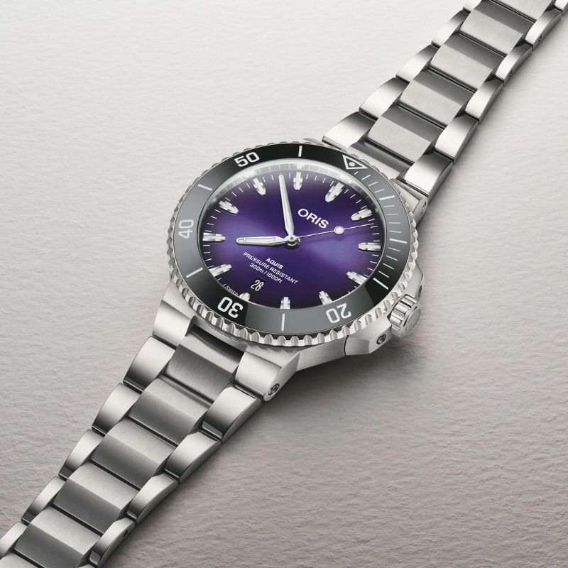 ORIS AQUIS(アクイス) デイト テイスト・オブ・サマー 腕時計 43.5mm パープル 733 7789 4158-07 8 23 04PEB