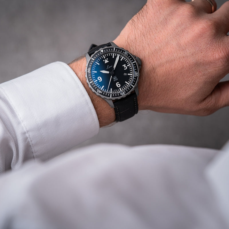 Laco DIN8330 ドイツ工業規格認定 腕時計 パイロットウォッチ ハンブルク 862164