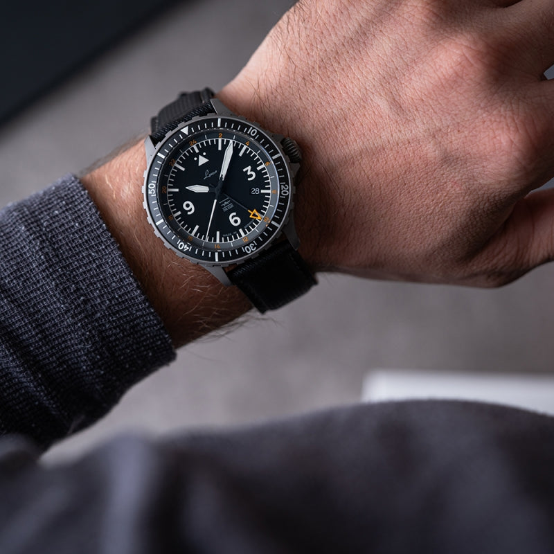 Laco DIN8330 ドイツ工業規格認定 腕時計 パイロットウォッチ ハンブルク GMT 862165