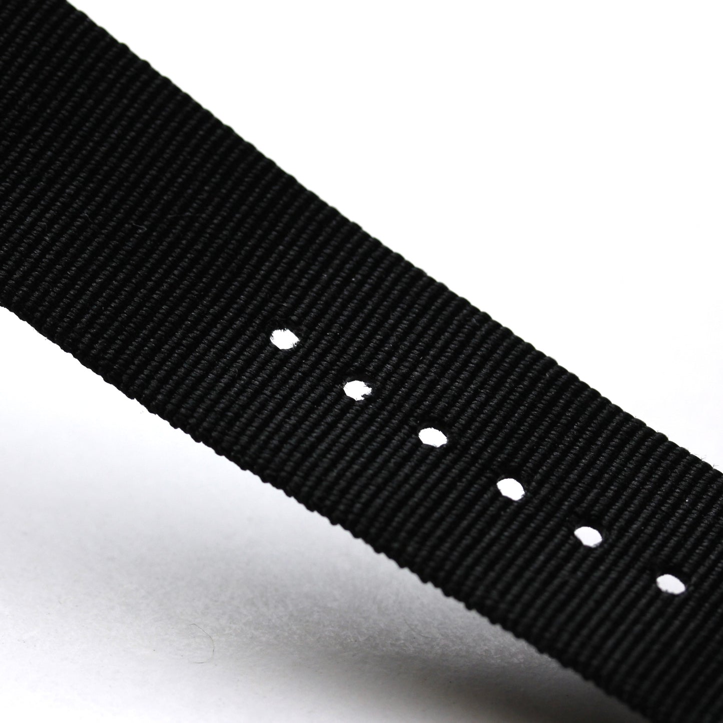 トレーサー/TRASER/H3/タイプ6/MIL-G/Shadow(シャドウ)/サファイア/P6600.41F.C3.01/腕時計 ナイロンベルト