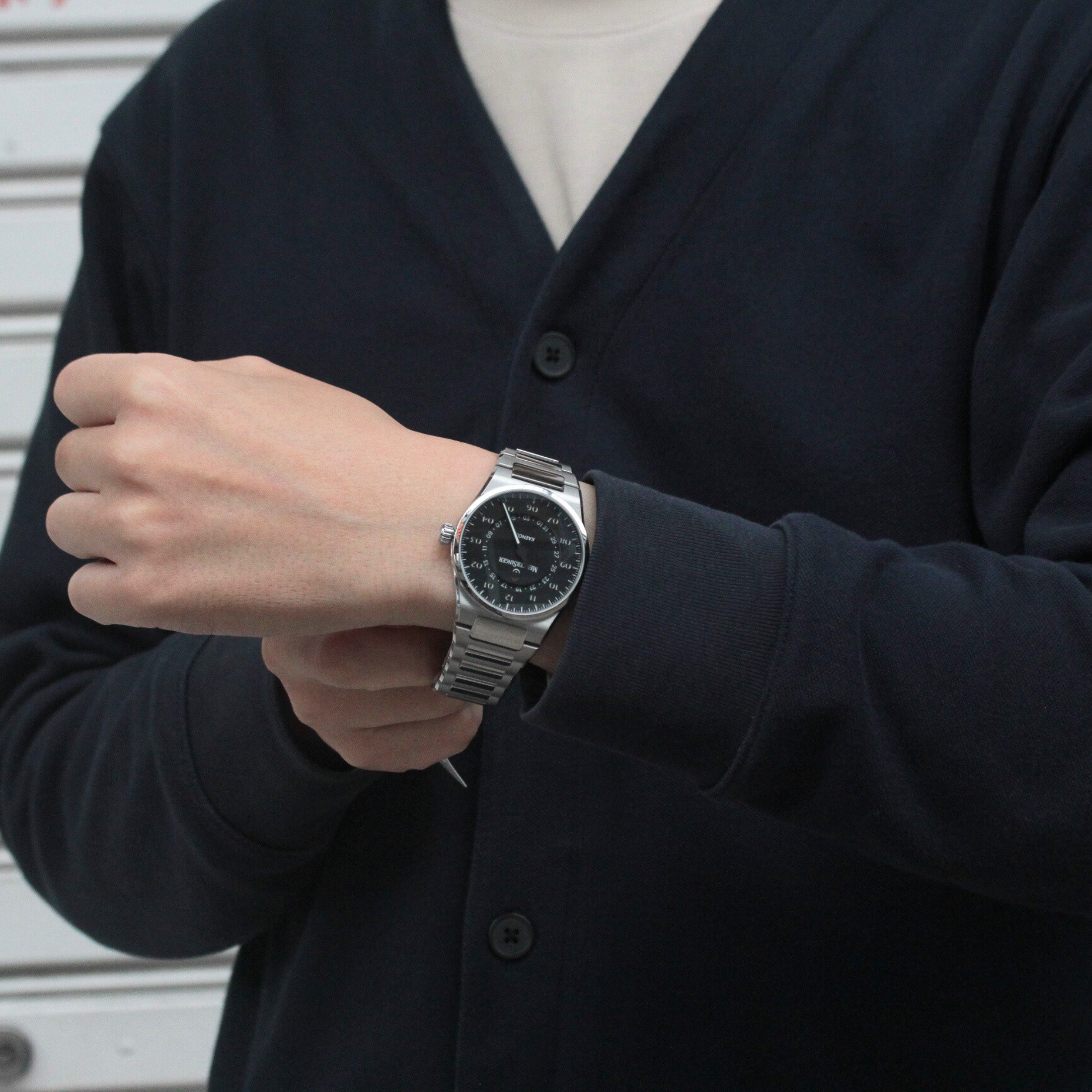 正美堂時計店 男性スタッフ着用イメージ