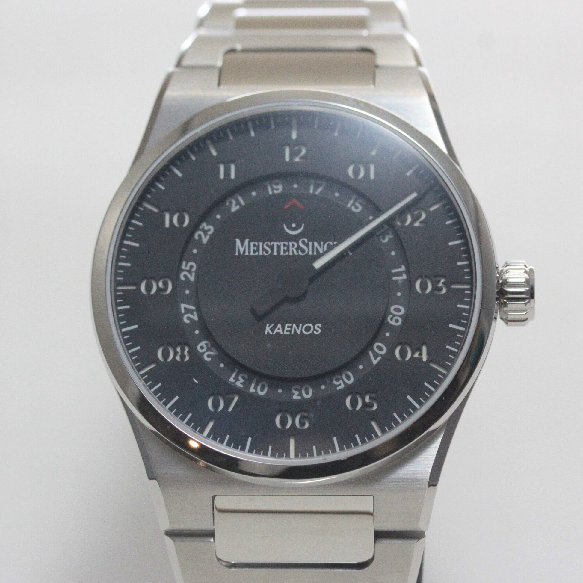 MeisterSinger (マイスタージンガ―)  Kaenos 自動巻き 腕時計 Open Date- Black KSOD902