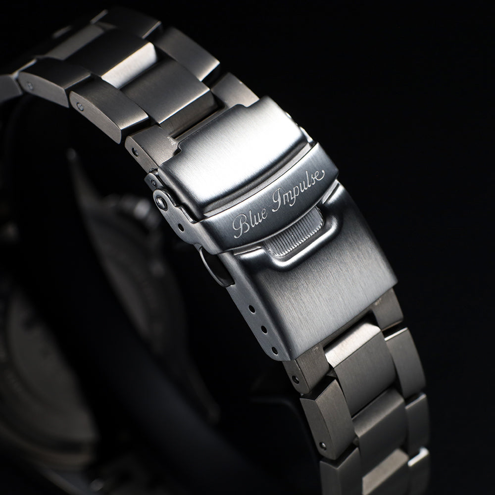 Kentex(ケンテックス) 航空自衛隊 ブルーインパルス チタンソーラー T-4 30周年記念モデル 300本限定 腕時計 S815M-07