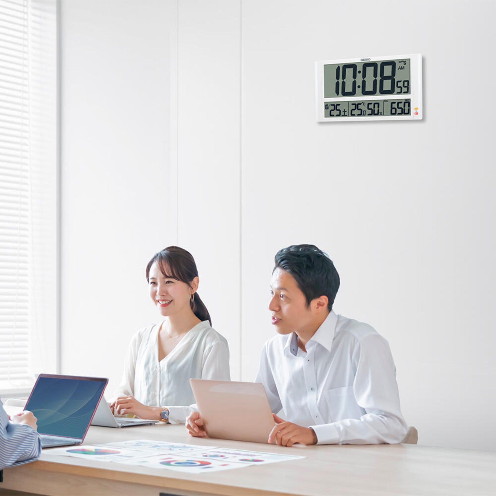 セイコー CO2濃度表示 SQ449W 掛け時計仕様イメージ