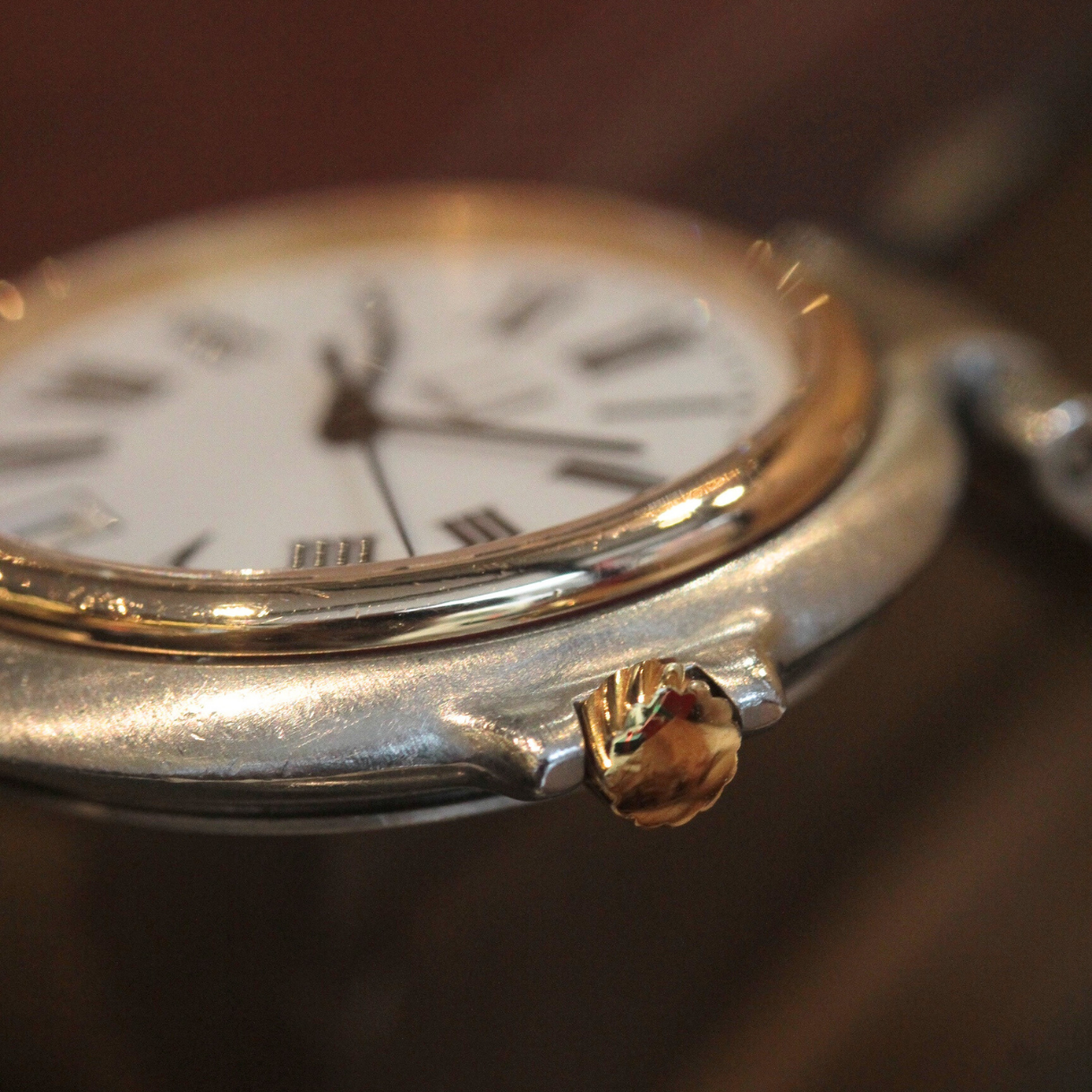 女性の方でもユニセックスでお使いいただけるサイズ感で可愛すぎず
大人なシックさもあるヴィンテージ時計(ビンテージ時計)