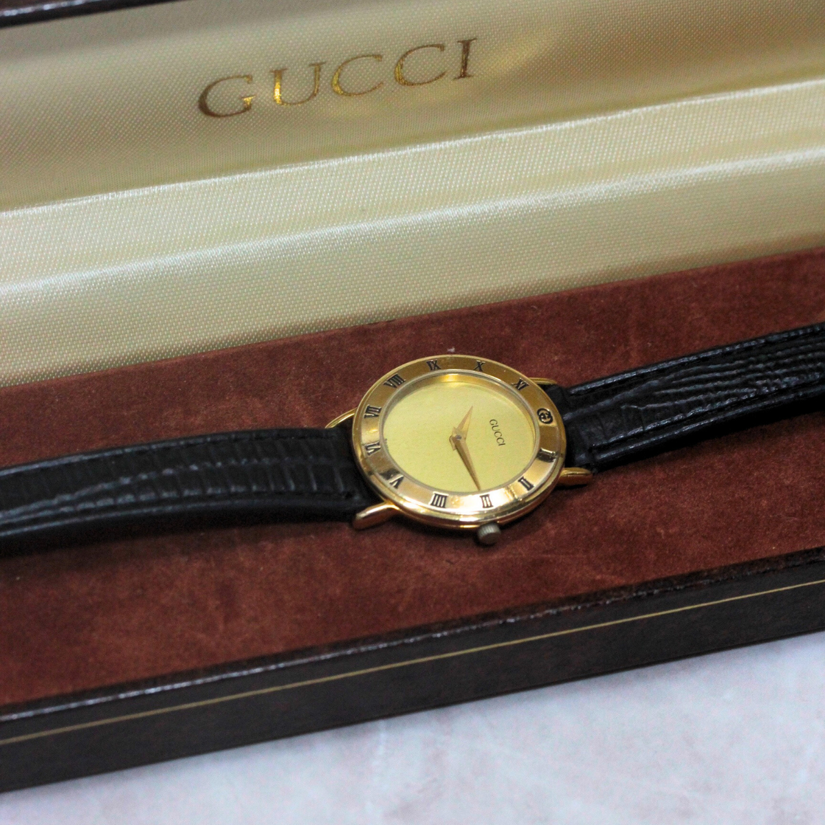 GUCCI / グッチ / 1990年代 / グッチクレスト / 3000.2.L / 電池式 GUCCI / グッチ / 1990年代 / グッチクレスト / 3000.2.L / 電池式