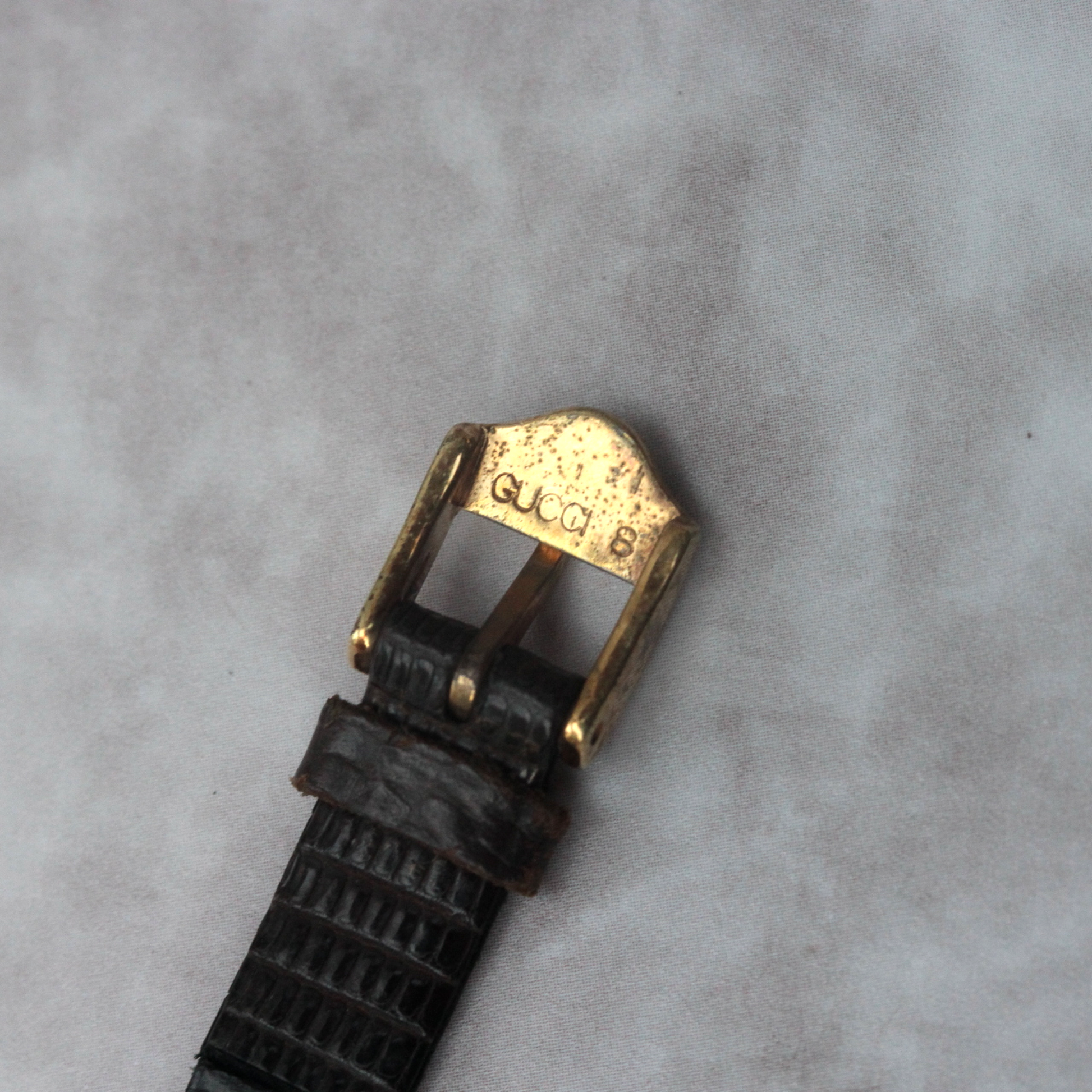 GUCCI / グッチ / OH済 / 電池式 / gucci-568-08 尾錠裏側