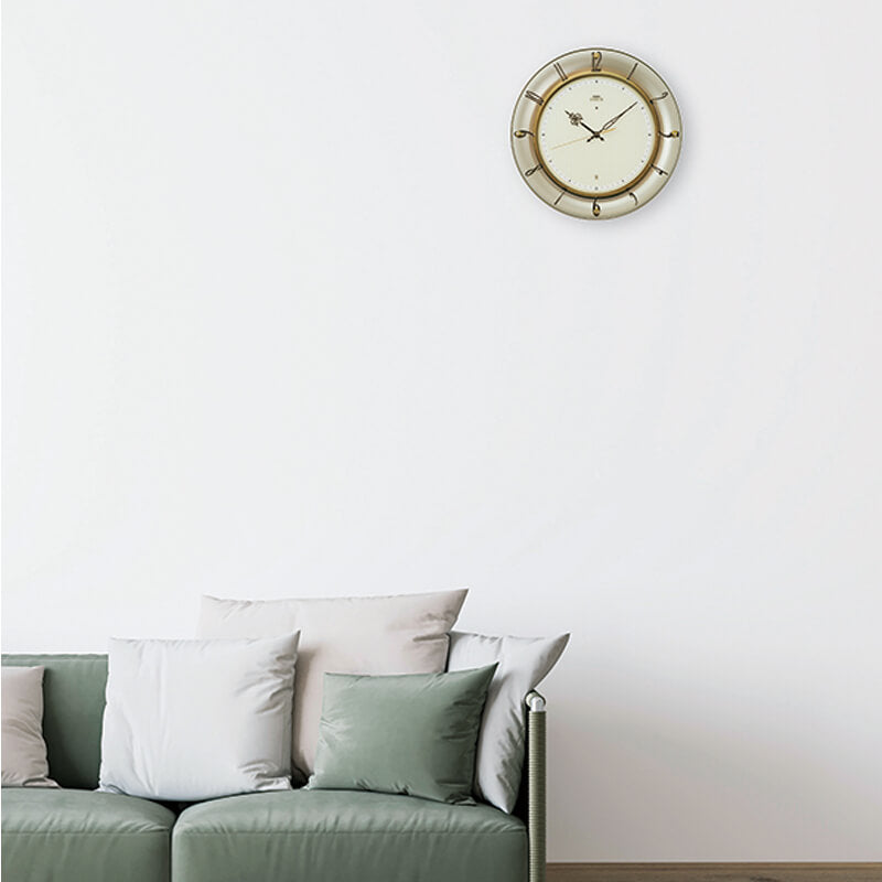 SEIKO EMBLEM(セイコー エムブレム) 薄金色パール塗装 電波掛け時計 HS561G