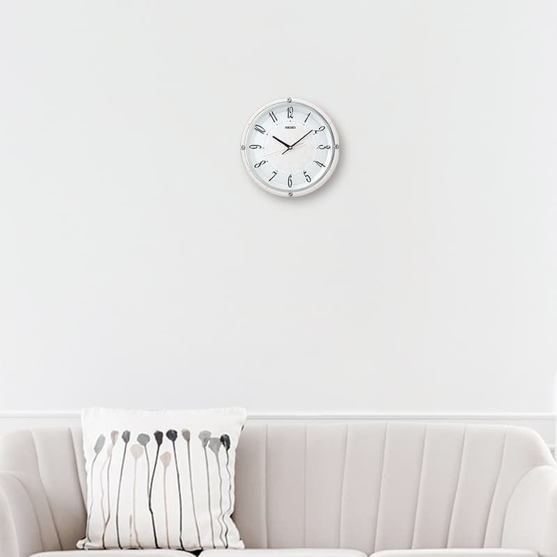 SEIKO（セイコー）スタンダード 電波掛け時計　KX257P　ピンク