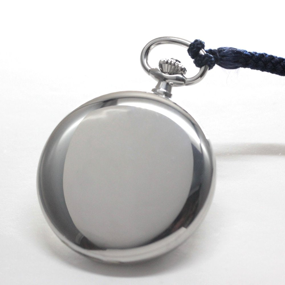 The longines hunter case pocket watch/longines-153, a discontinued model that was awarded as the main prize for the Akutagawa and Naoki Prizes.