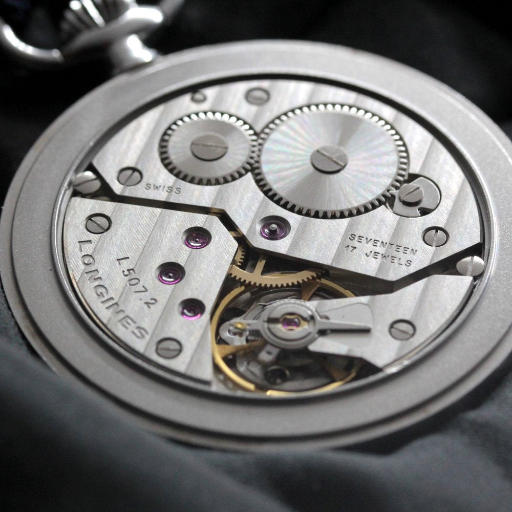 The longines hunter case pocket watch/longines-153, a discontinued model that was awarded as the main prize for the Akutagawa and Naoki Prizes.