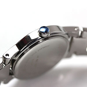 MOVADO(モバード）AMOROSA(アムローサ）女性用腕時計 M84.122.E4S.A 0.119ｃｔダイヤモンド/腕時計